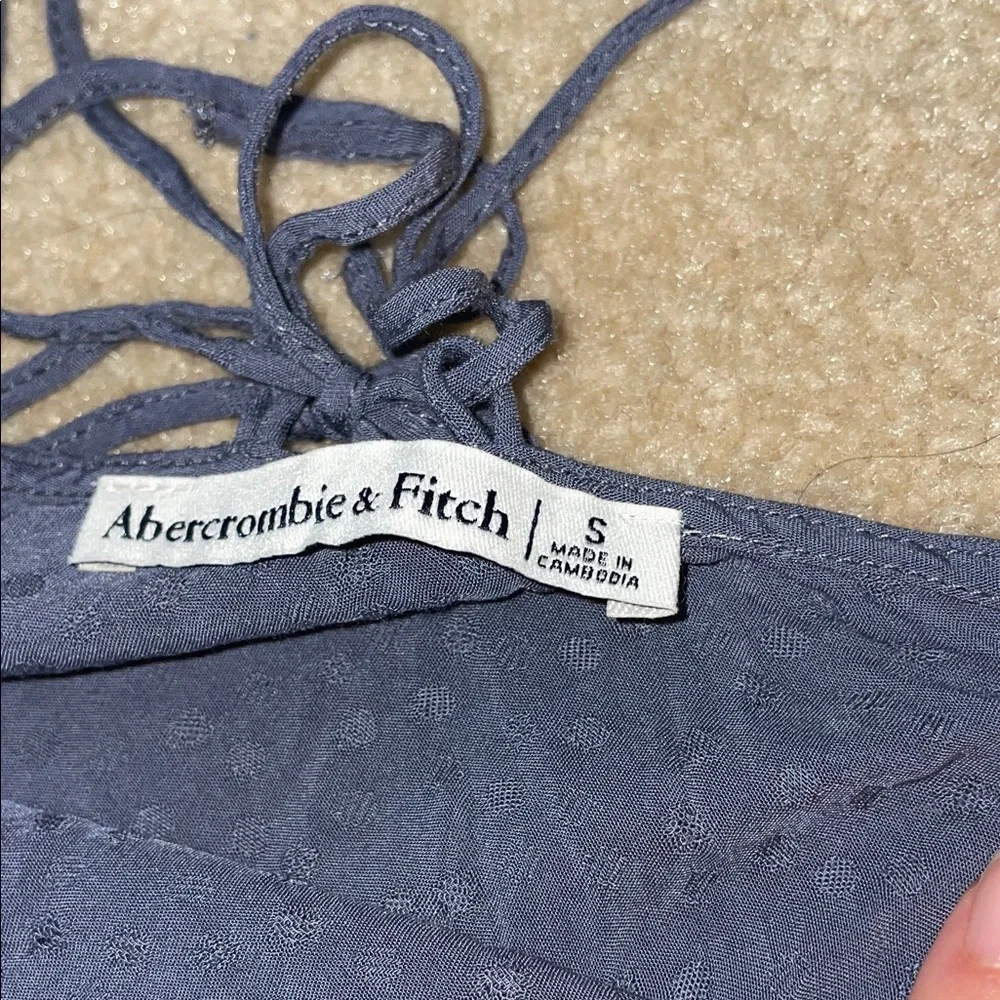 Abercrombie & Fitch Charcoal Top - Picture 2 of 5